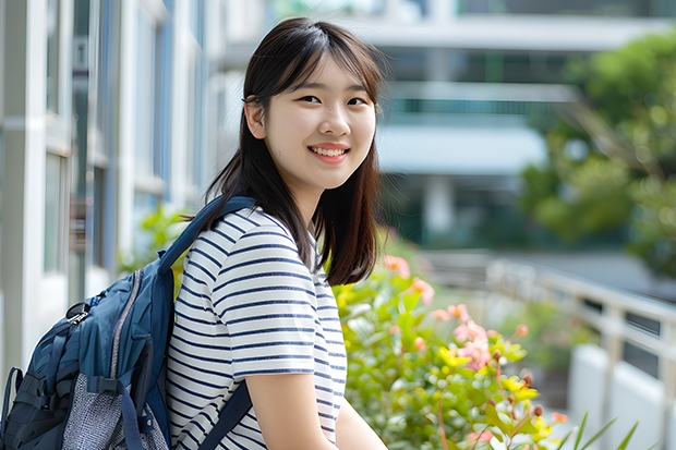 我是内地普通二本学生有机会考取香港大学的研究生吗？